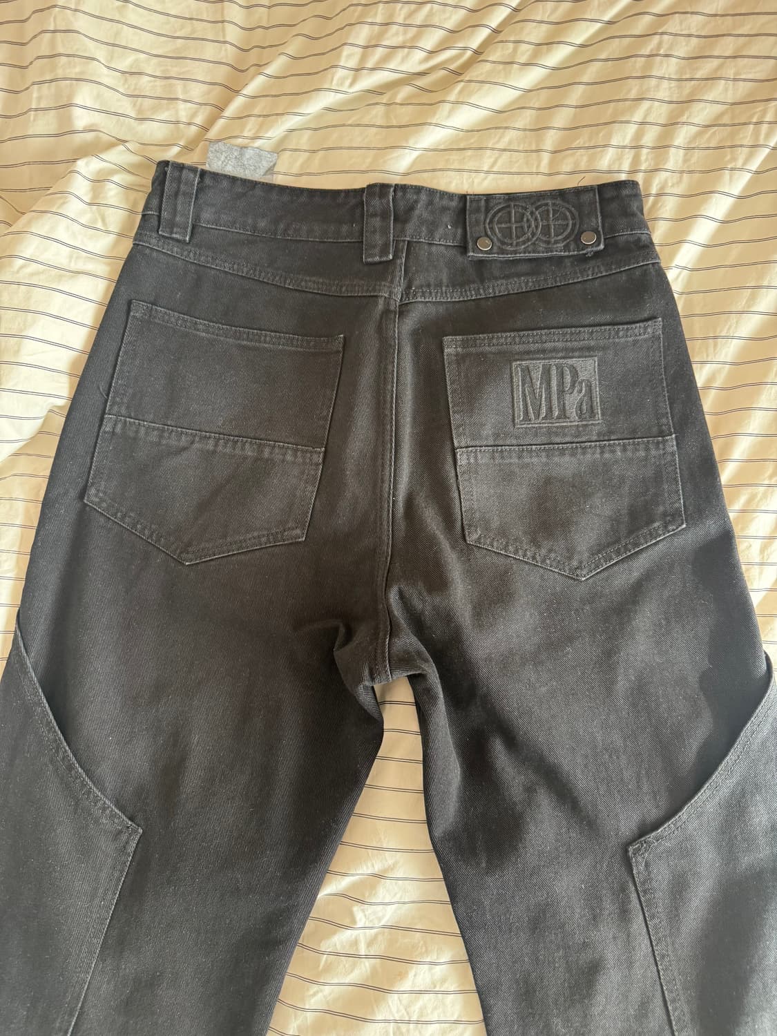  L 새상품 플라스틱프로덕트 MPa CALF POCKET 팬츠 블랙 상품이미지9