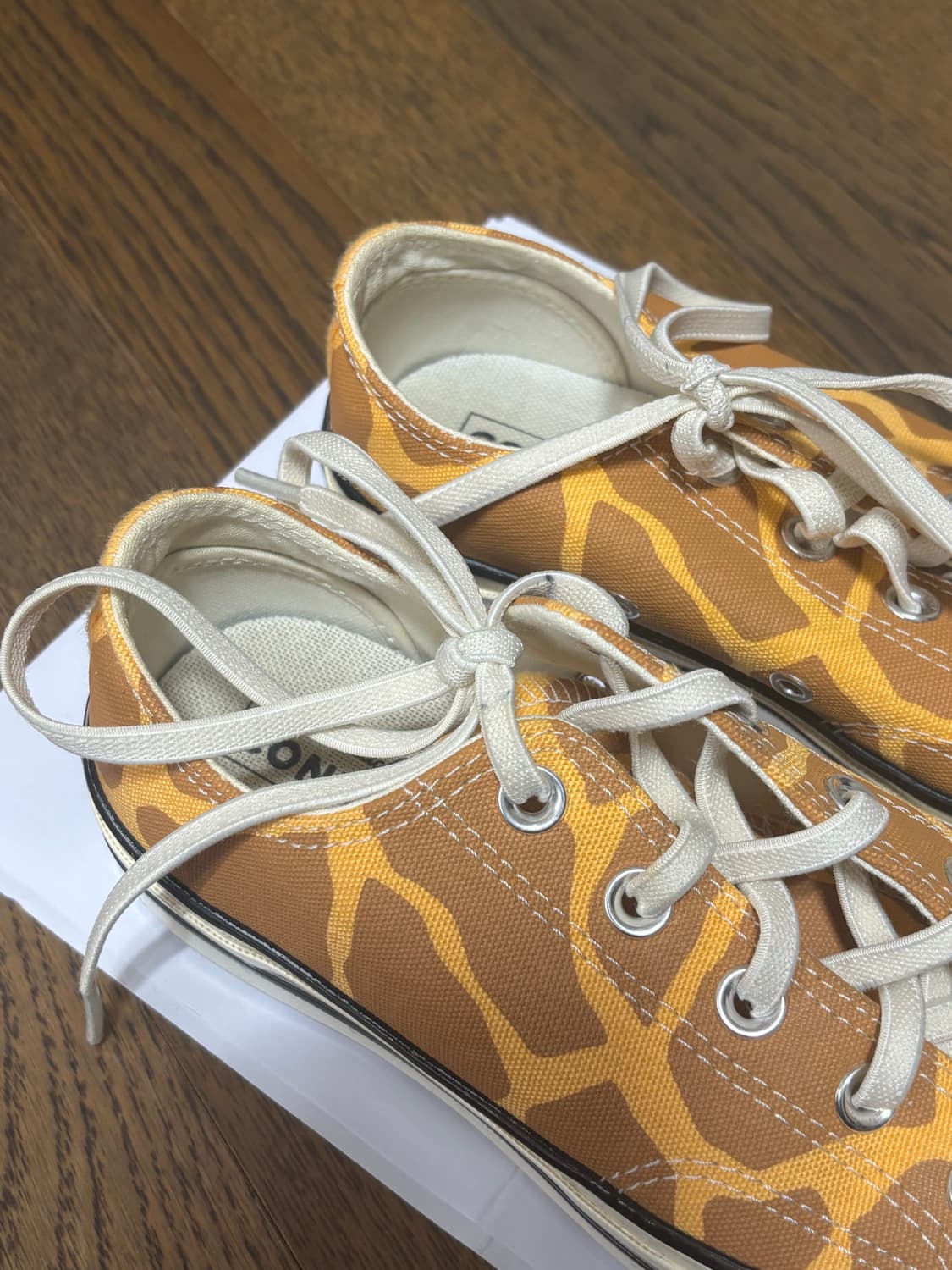 컨버스 척70 멜론 볼러 로우 슈가 기린 컨버스 상품이미지6