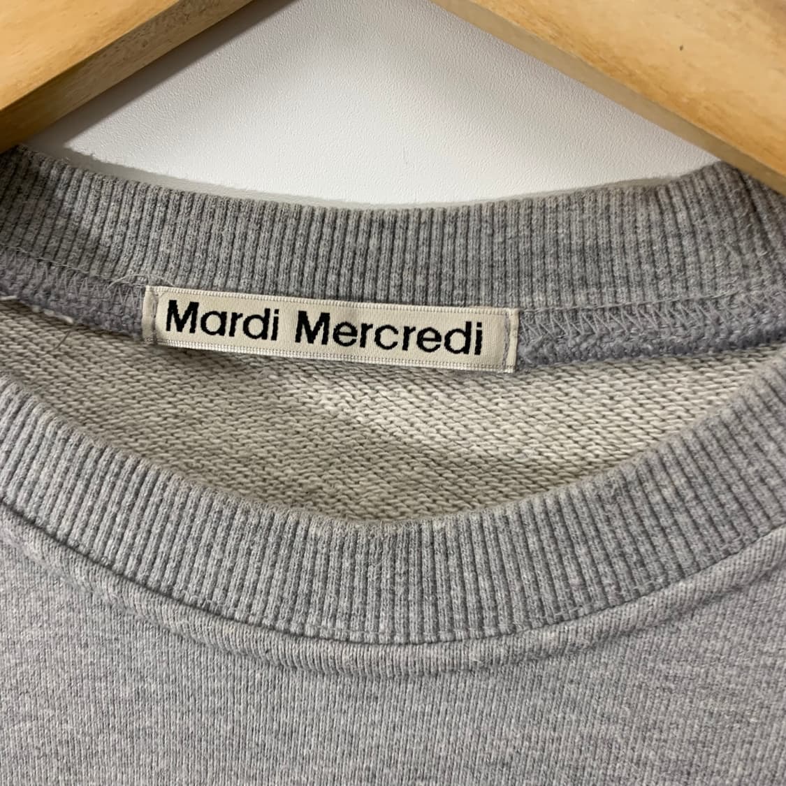 마르디메크르디 맨투맨 그레이 상품이미지3