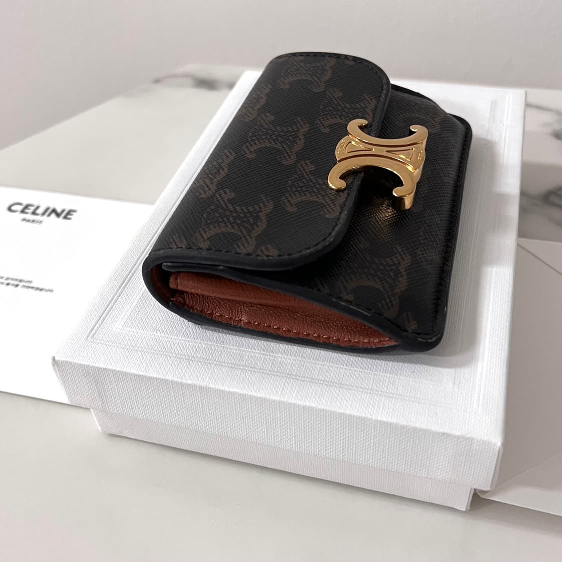 [S급/정품] 셀린느 트리옹프 캔버스 플랩 카드지갑 상품이미지5