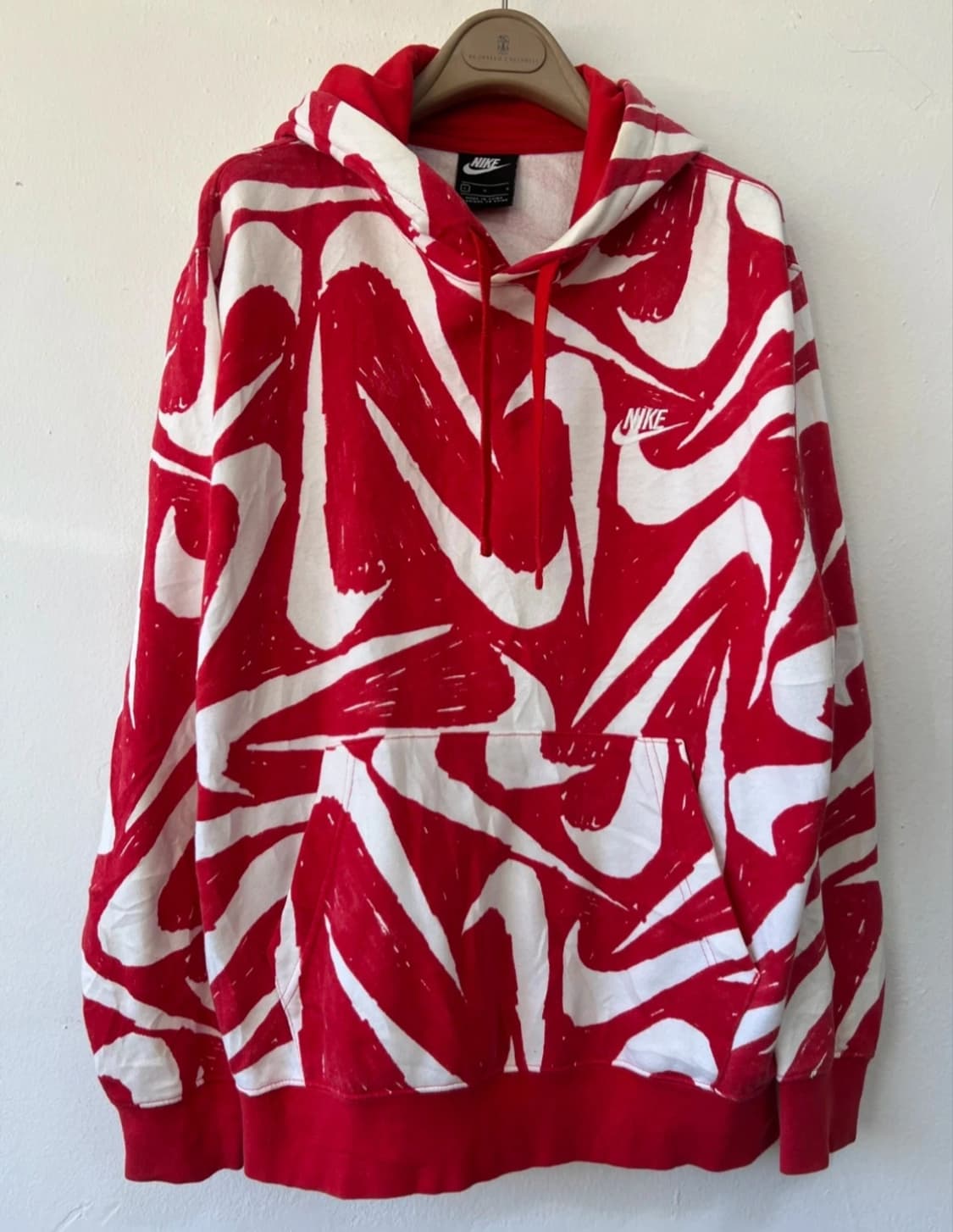 나이키 화이트스우스 약기모 후드티셔츠

 상품이미지1