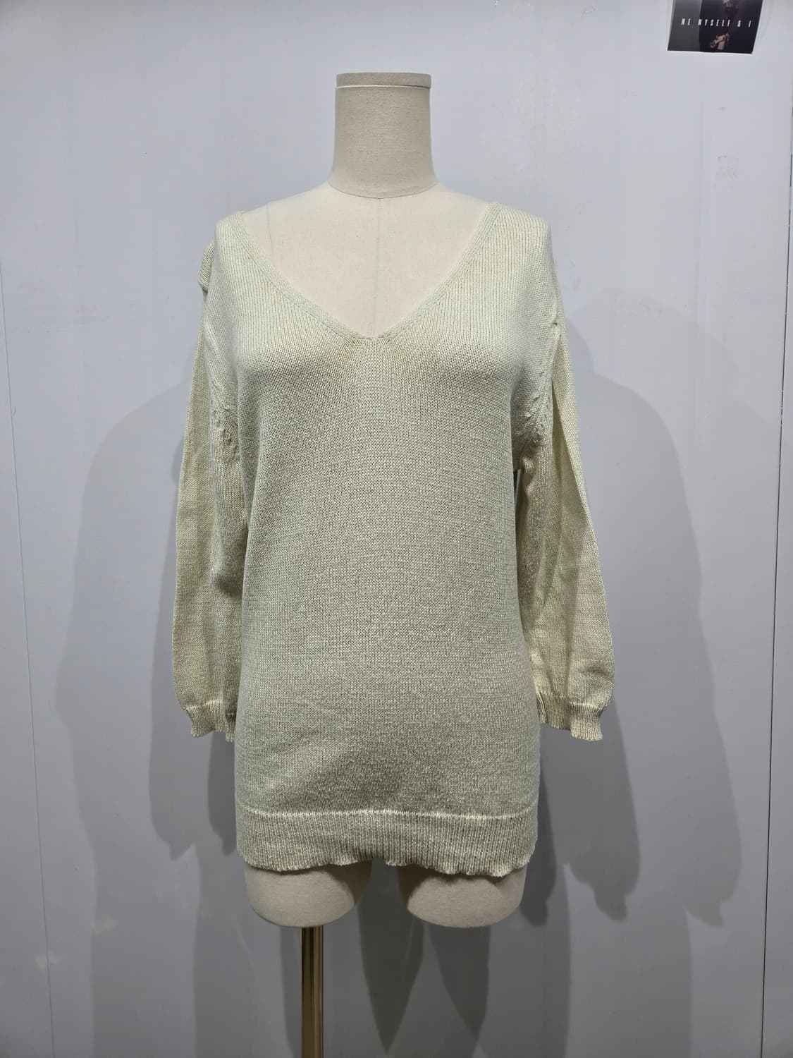 마가렛 호웰 V넥 긴팔 니트 아이보리 상품이미지1