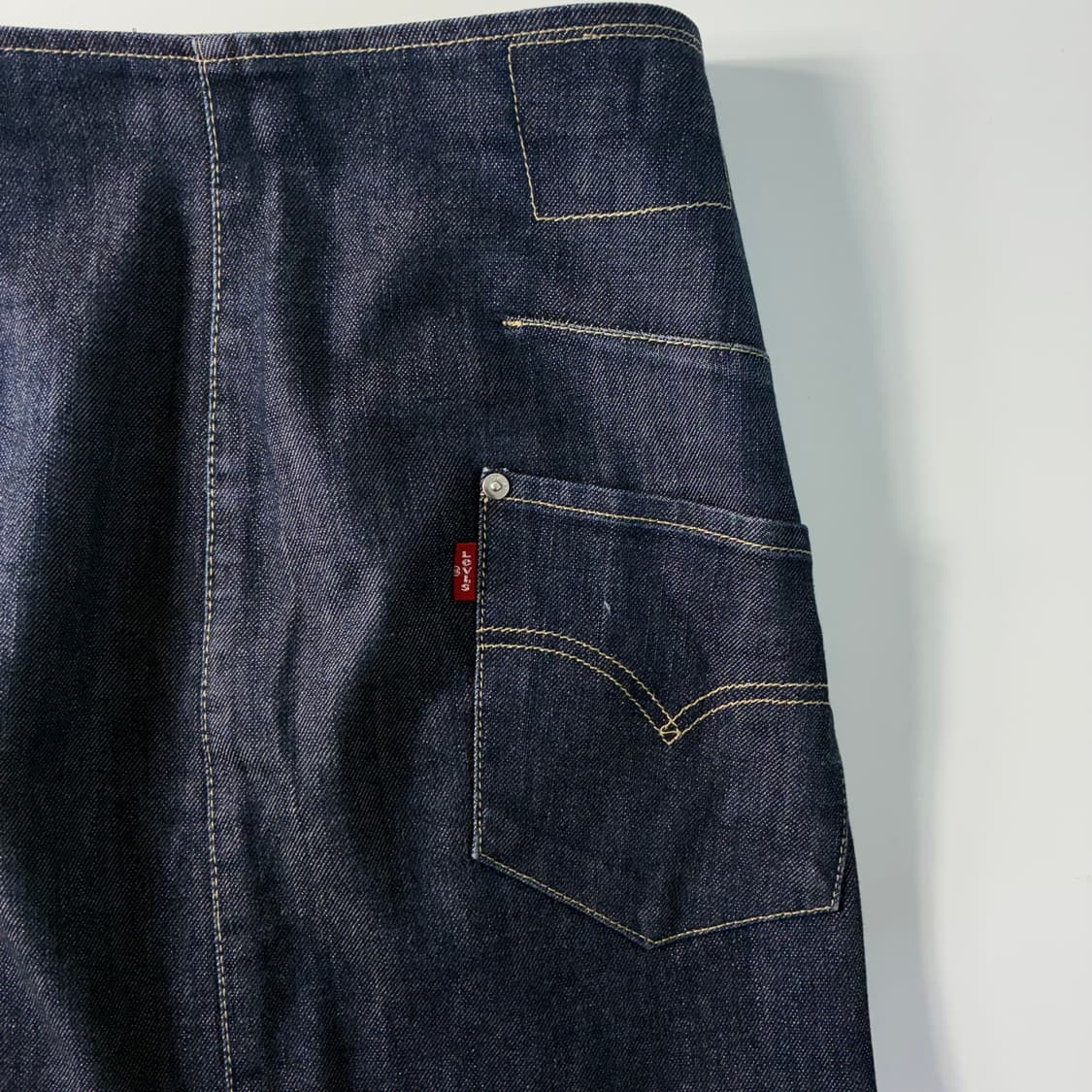 Levi's  리바이스 엔지니어드진 데님 랩 스커트 상품이미지4