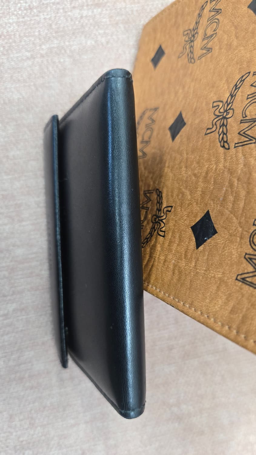 메트로시티 블랙 가죽 반지갑 상품이미지6