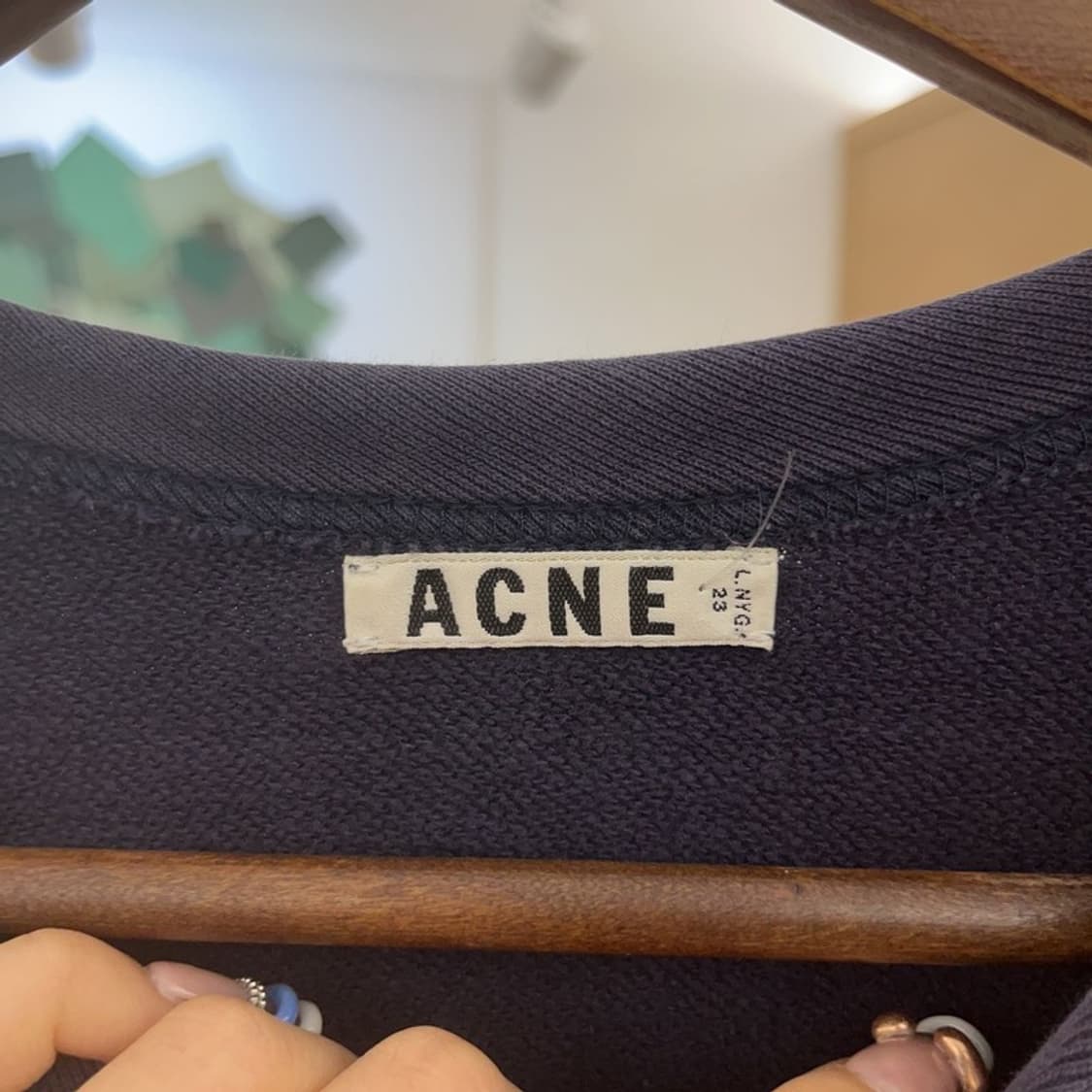 아크네스튜디오 로맨틱 크루넥 오버핏 맨투맨 M C07749 상품이미지5