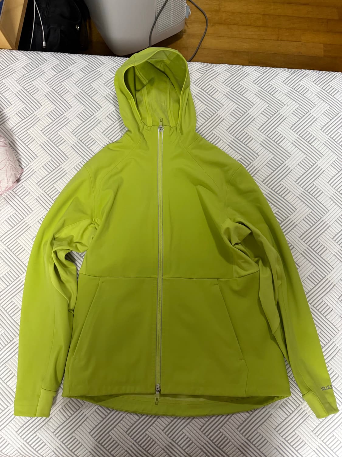 룰루레몬 크로스칠 자켓L 상품이미지1