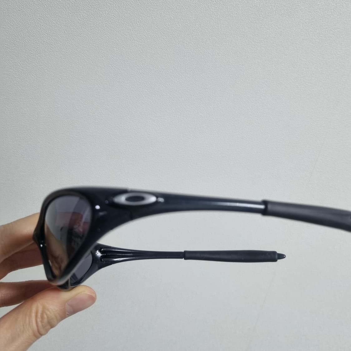 오클리 미뉴트 1.0 펄 다크그레이 상품이미지4