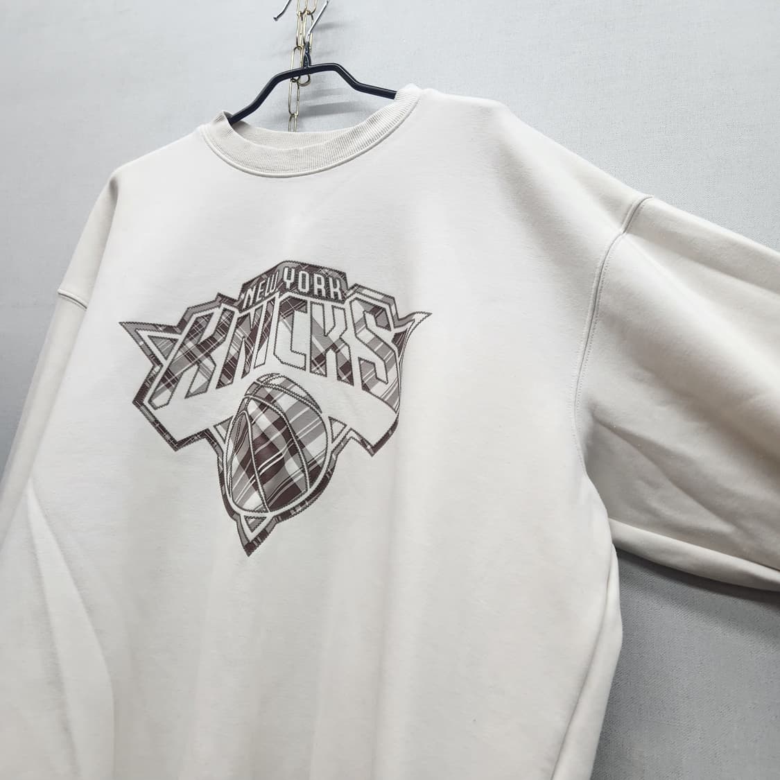 NBA 뉴욕 닉스 체크로고 맨투맨 XL(2XL) 상품이미지3