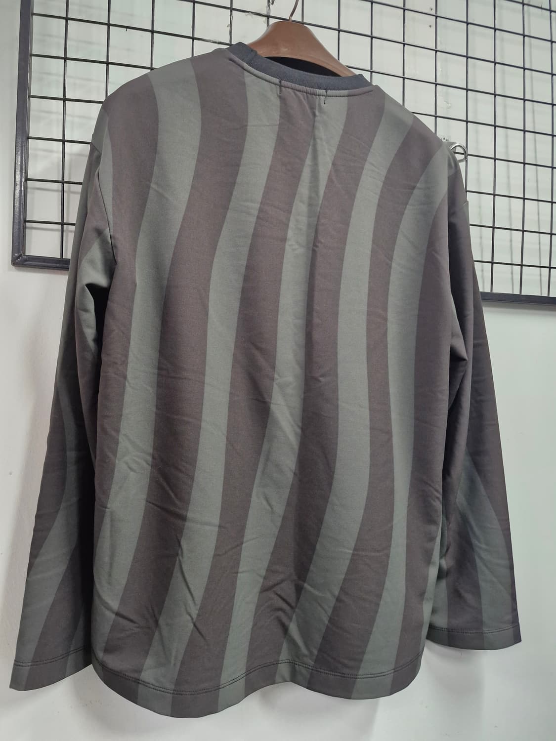 100L 커스텀멜로우 curve stripe 긴팔티셔츠. 상품이미지7