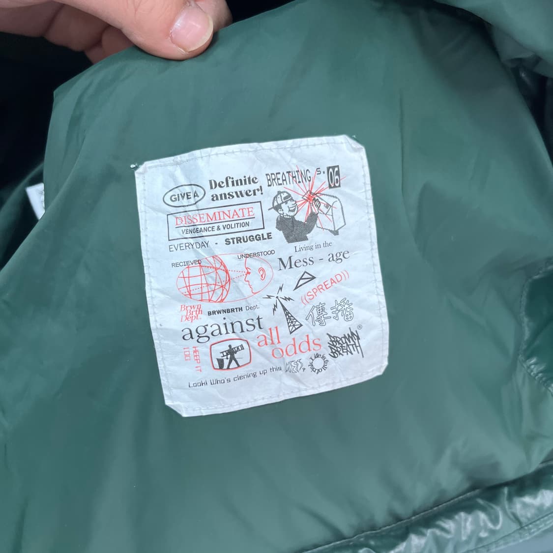 105 브라운브리스 유광 푸퍼 패딩 상품이미지4