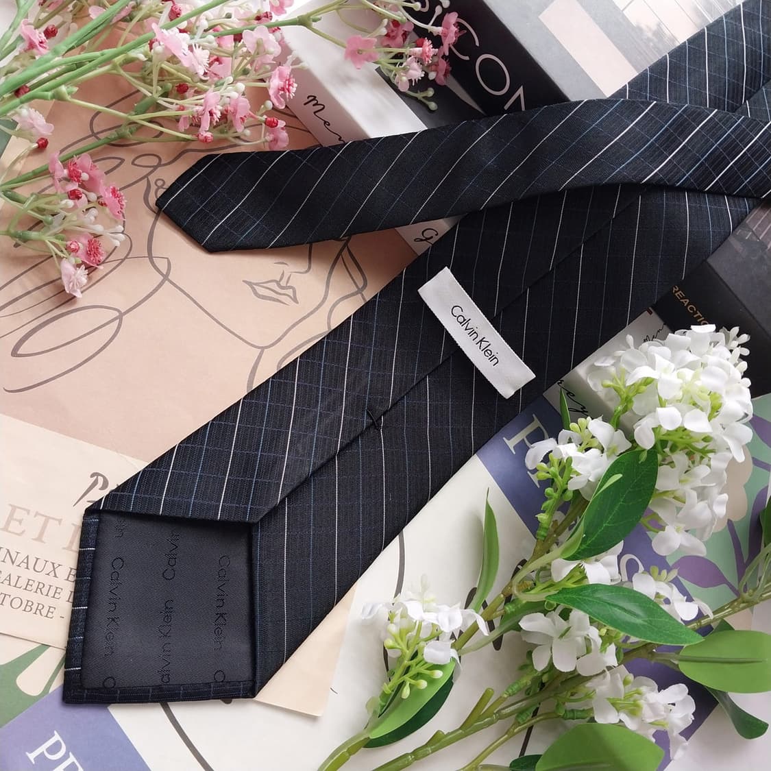 캘빈클라인 실크 블랙 스트라이프 넥타이 9cm A+등급 K2337
 상품이미지5