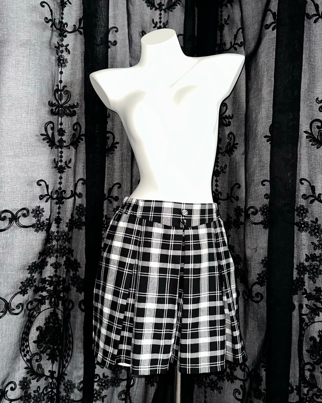 black checkered pleated skirt 상품이미지1