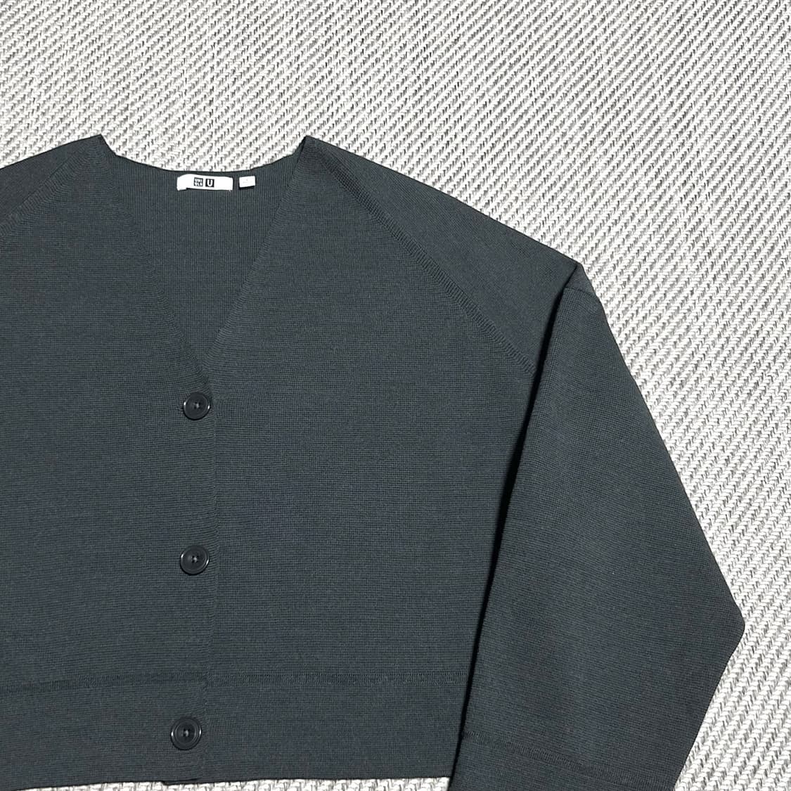 [L] Uniqlo 유니클로 U 크롭 메리노 블렌드 브이넥 가디건 상품이미지3