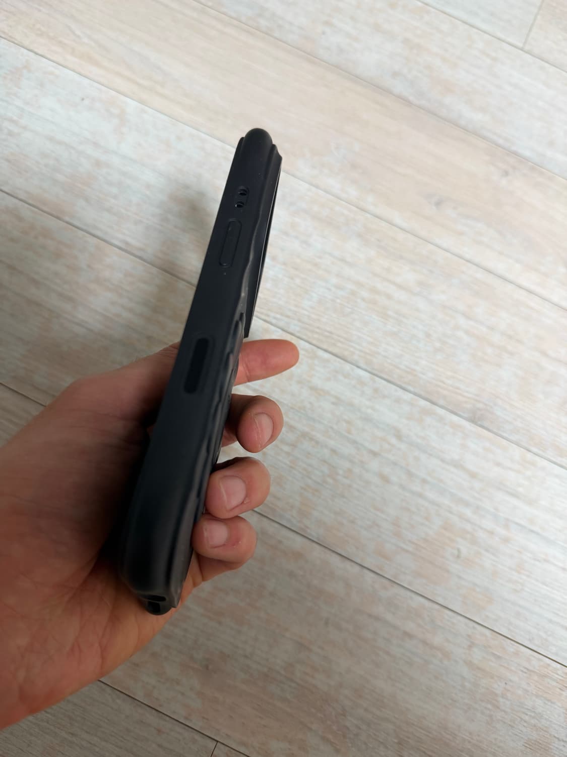 아이폰17프로 무라카미 리플케이스 블랙 판매 상품이미지4