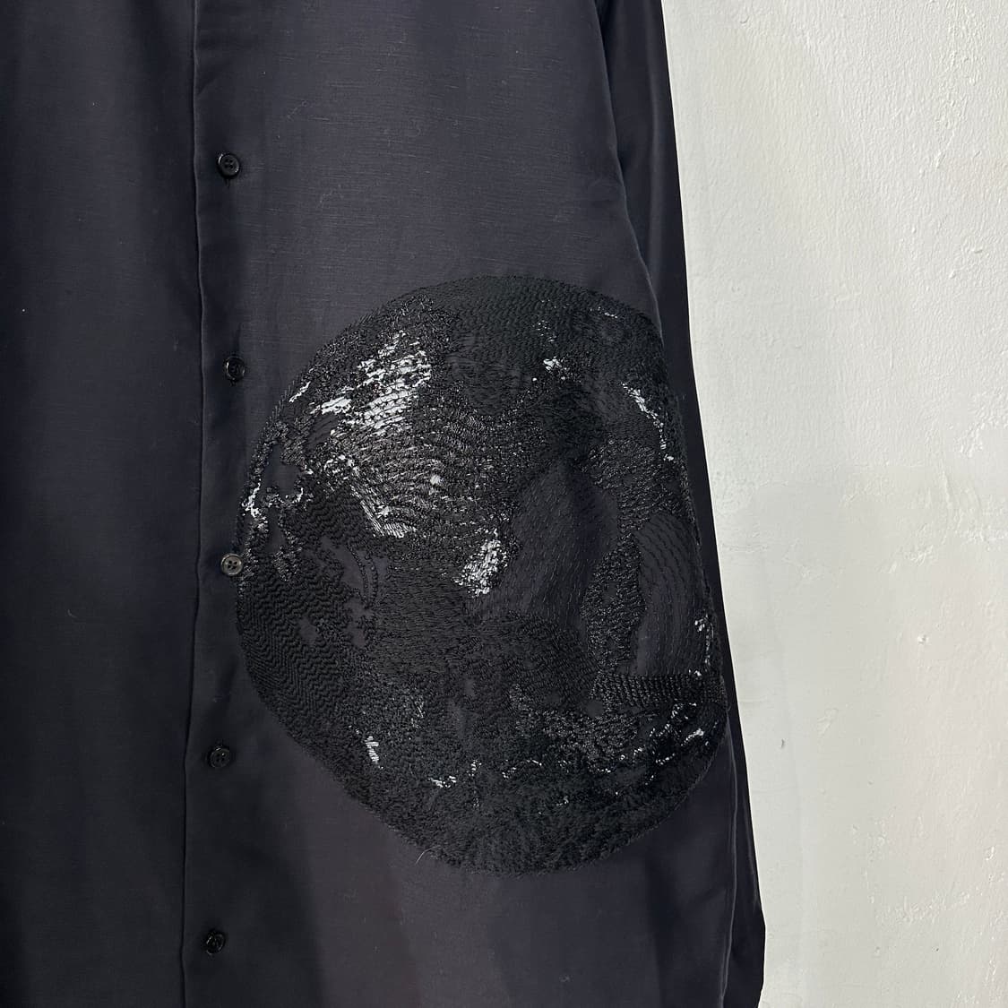 우영미 시퀸 자수 셔츠 50size 상품이미지3