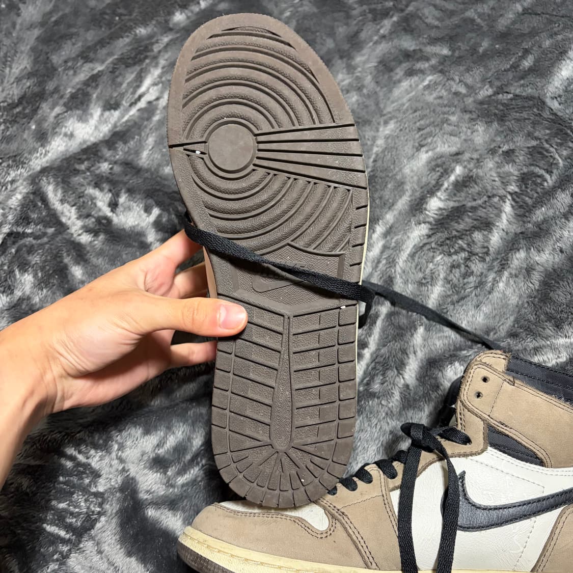 조던1 og 트레비스스캇 모카 275 상품이미지5