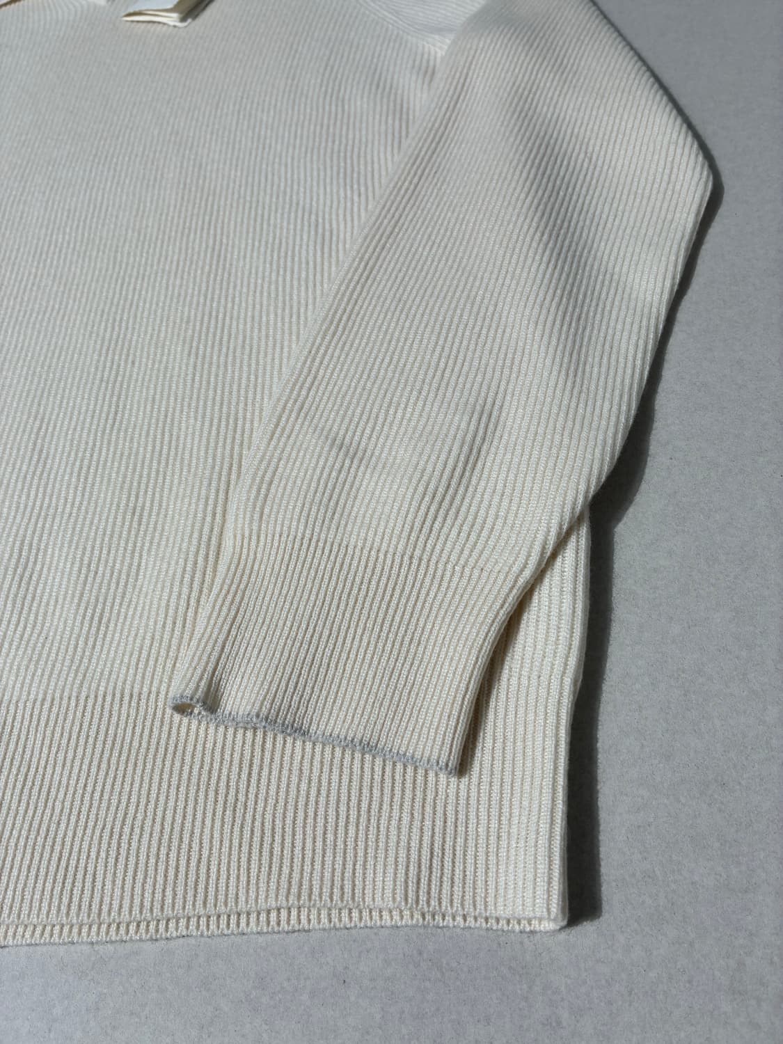 브루넬로 쿠치넬리 캐시미어 브이넥 폴로 니트 스웨터 아이보리 50사이즈 상품이미지4
