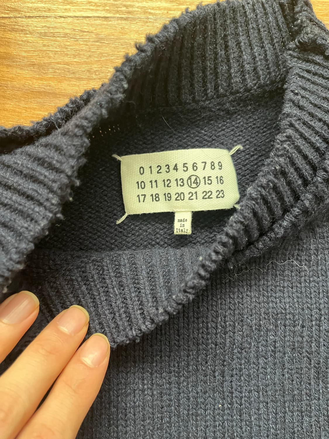 마르지엘라 스티치 니트 네이비m 상품이미지2