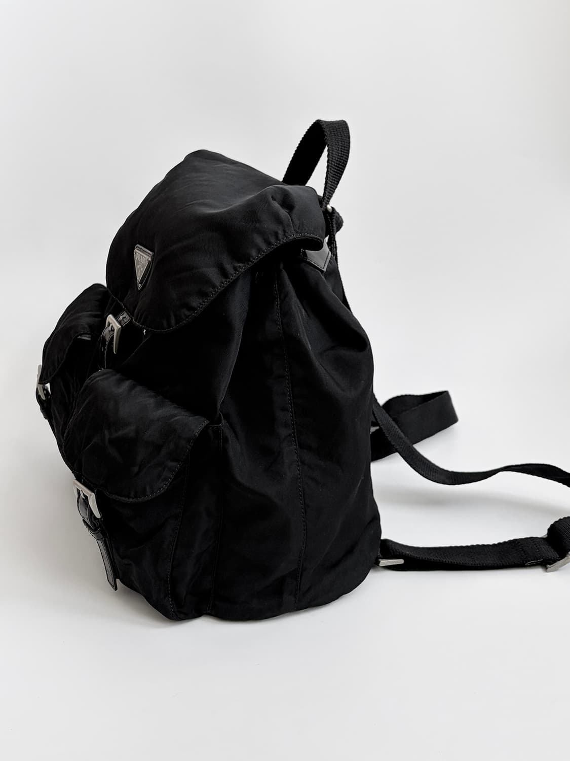 프라다 포코노 백팩 미듐 판매합니다. 상품이미지3