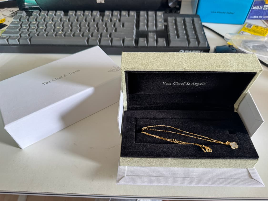 반클리프 아펠 목걸이+부쉐론 콰트로 목걸이 일괄 상품이미지1