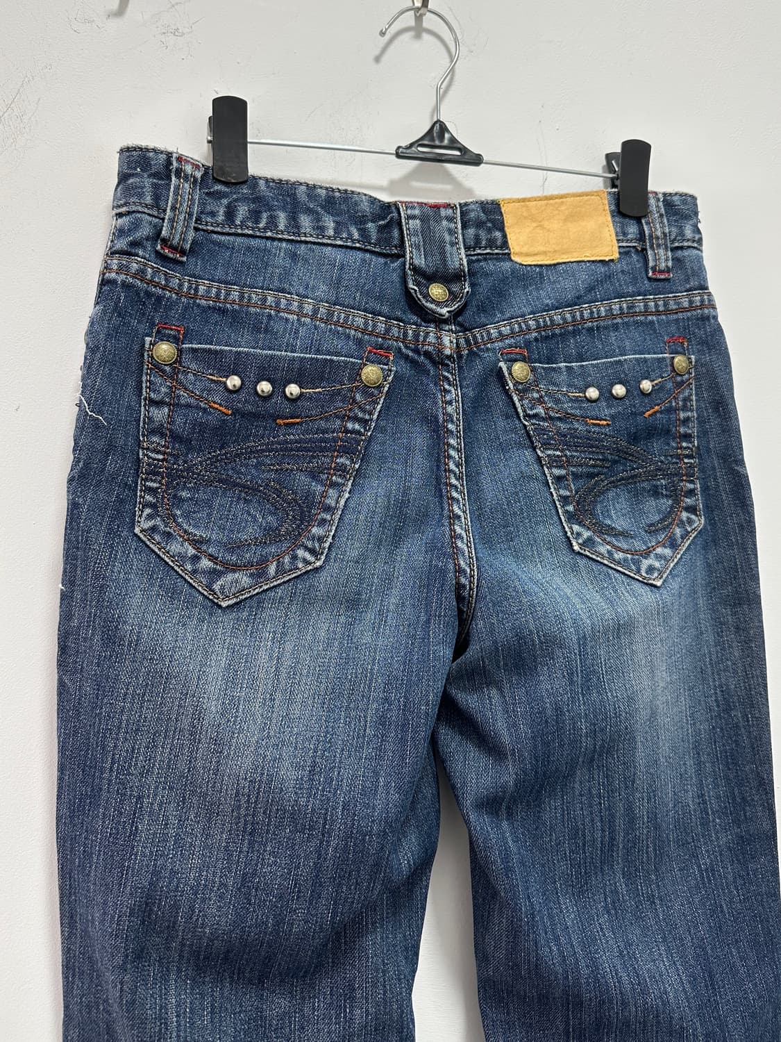 Stud detail flare denim pants 상품이미지3