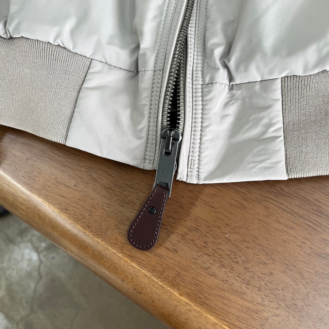 버버리 브릿  봄버 자켓 M  상품이미지6