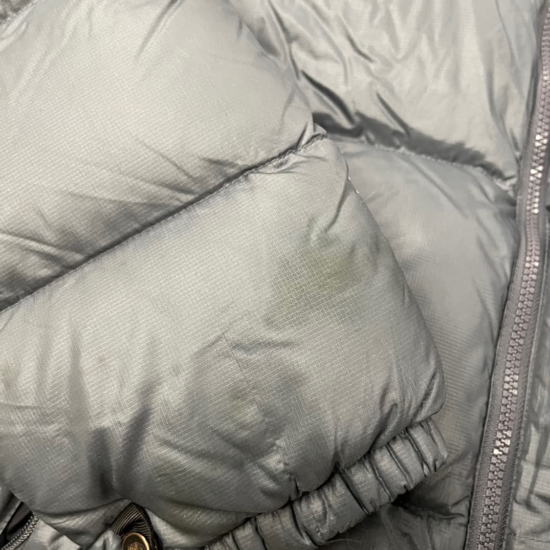 노스페이스 그레이 눕시 패딩 상품이미지8