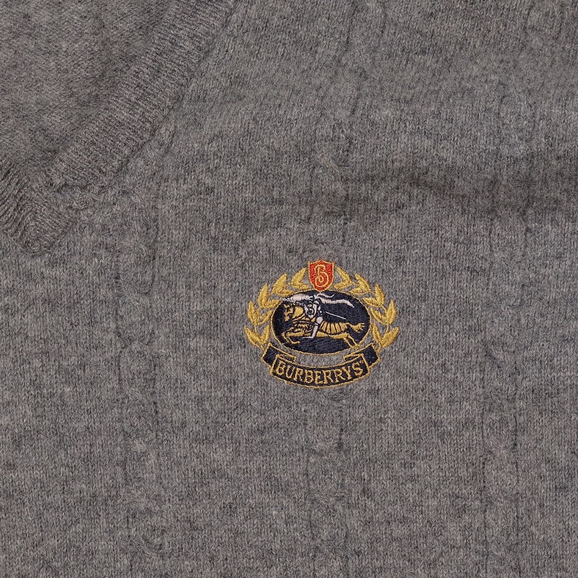 Burberry 크래스트로고 브이넥 니트   상품이미지4