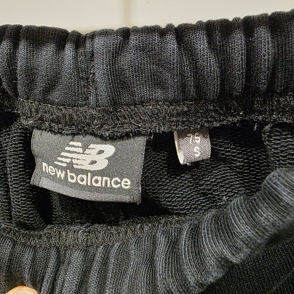 뉴발란스 그래픽 로고 스웨트 반바지 상품이미지4