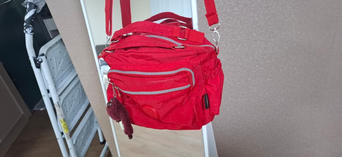 키플링 레드 크로스백 + 키링 상품이미지1