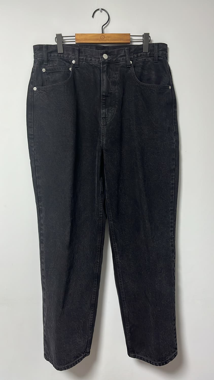 디스이즈네버댓 Relaxed Jeans Black 상품이미지1