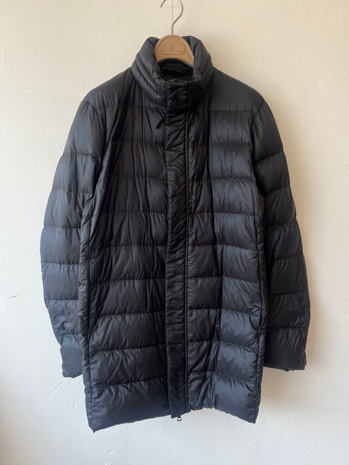 유니클로 남성 블랙 다운패딩점퍼 경량패딩 상품이미지2