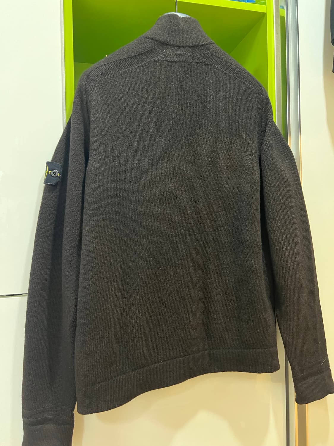스톤아일랜드 다크브라운 집업가디건 상품이미지2