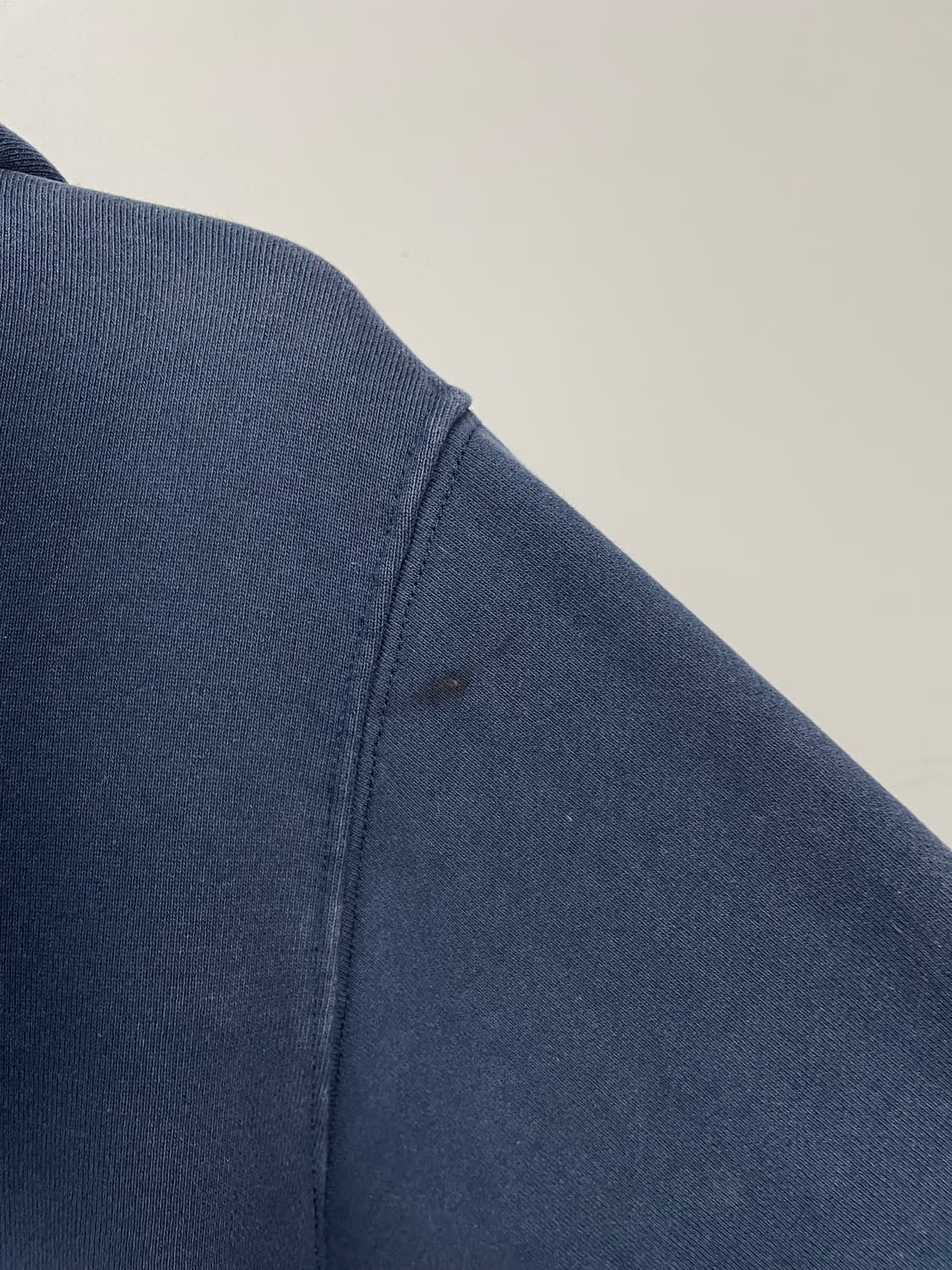 디스이즈네버댓 옐로우 자수 로고 네이비 후드티 H1667 상품이미지6