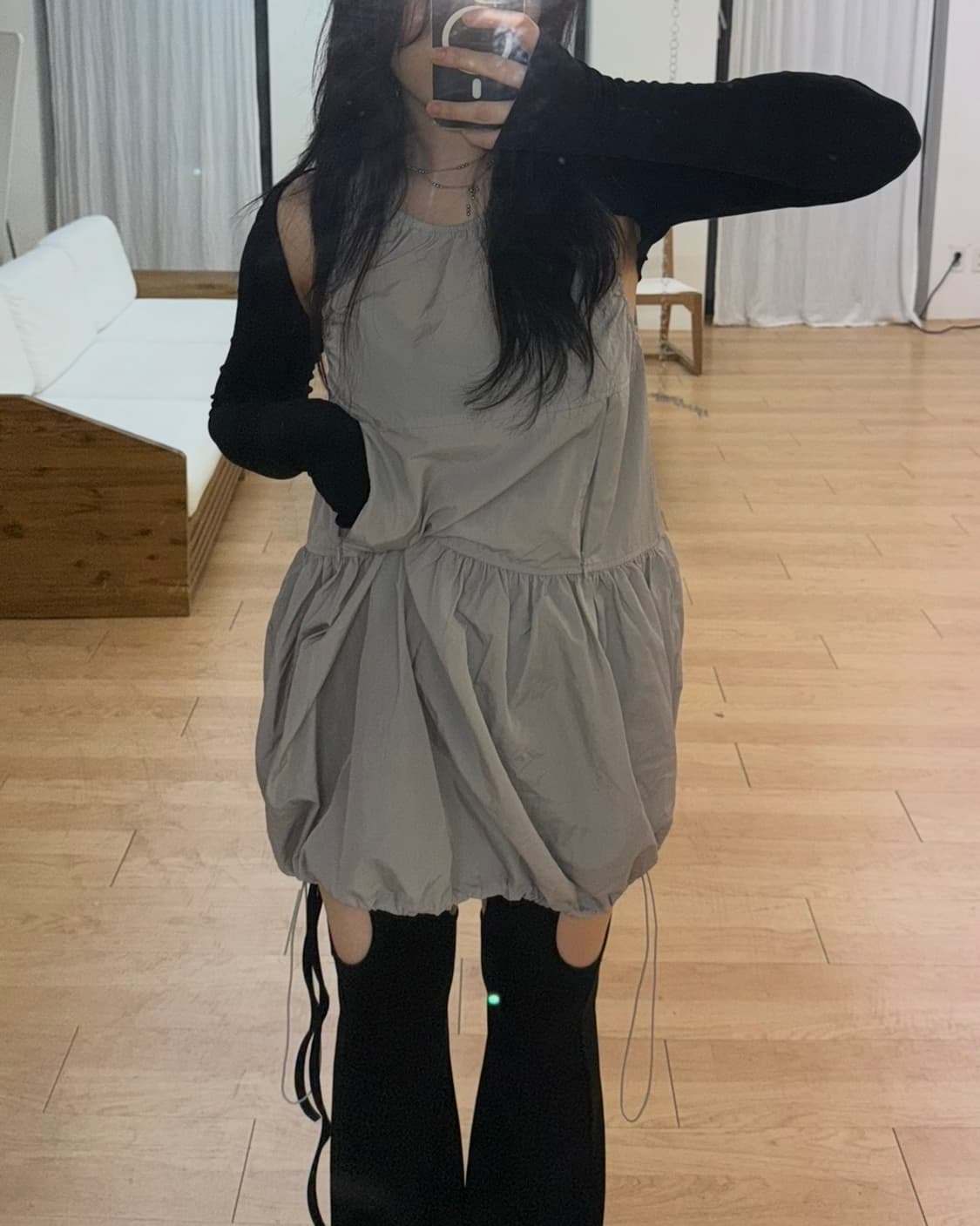 나일론 셔링 벌룬 미니 원피스 (그레이/블랙/화이트) 새상품 상품이미지2