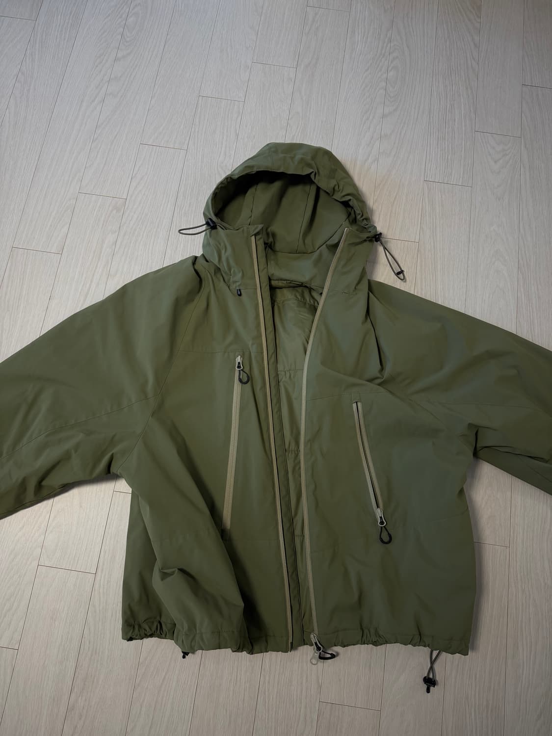 유니폼브릿지 카키색 후드 바람막이 L 상품이미지1