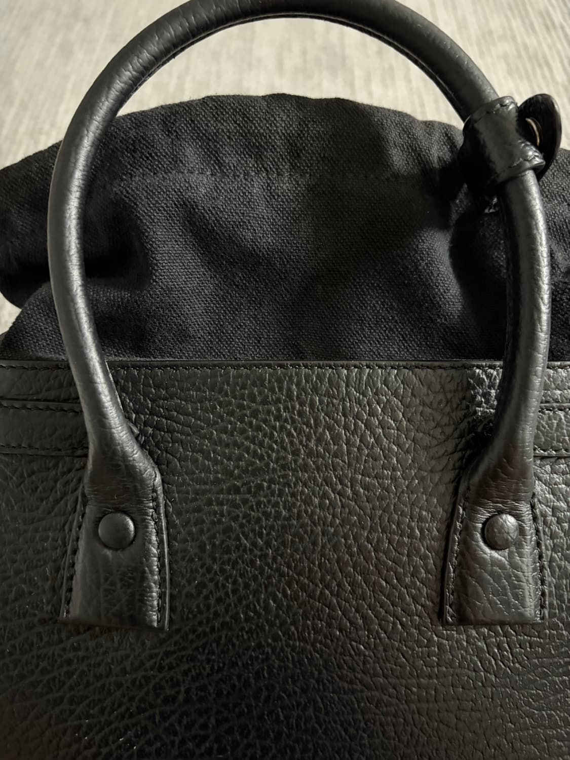 (상태 최상) 메종 마르지엘라 5AC 드로스트링 토트백 상품이미지5