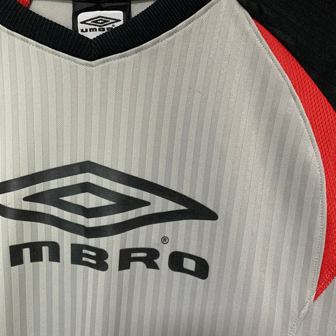 엄브로 폴리 긴팔 배색 맨투맨 스포츠 빈티지 상품이미지2