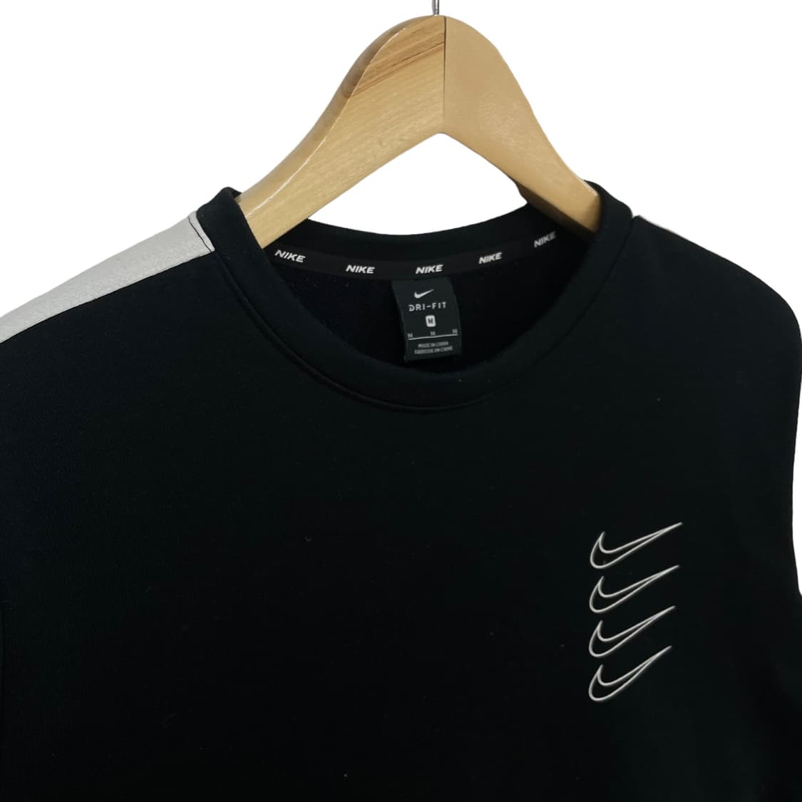 Nike Pocket 4Swoosh Sweatshirt 상품이미지2