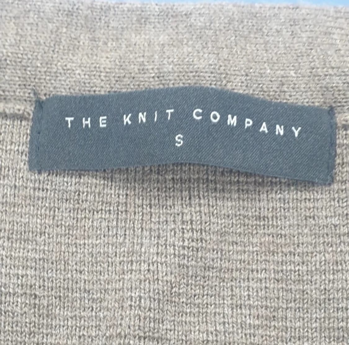 더니트컴퍼니 브이넥 가디건 상품이미지3