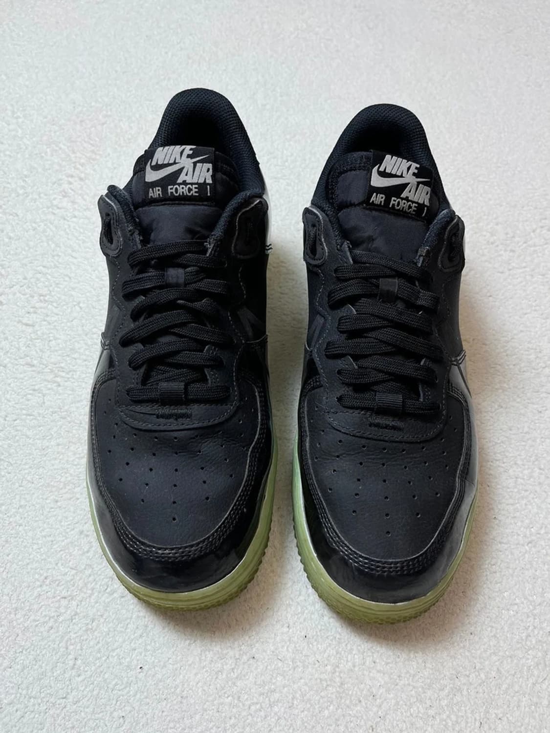 나이키 에어 포스 1 리액트 LV8 베얼리 스니커즈 A1883 상품이미지5