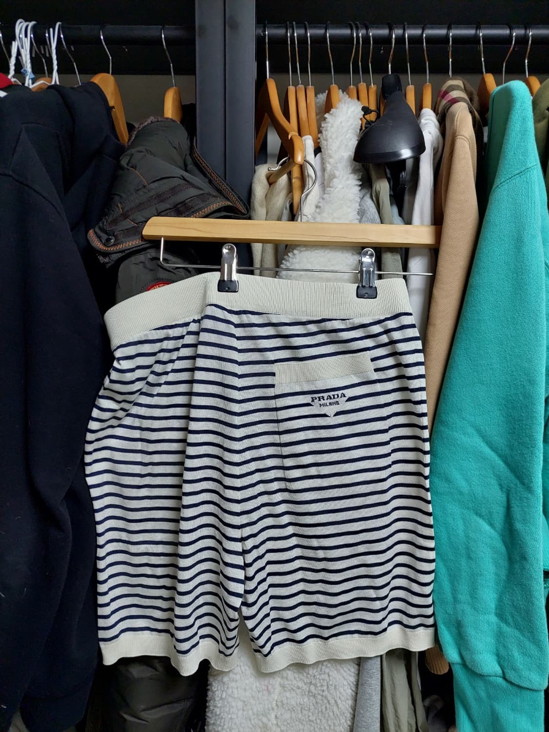 프라다 실크 네이비화이트 스트라이프 쇼츠 46 백화점판 상품이미지3