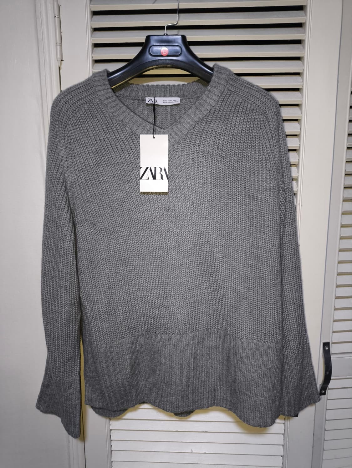 새거 USA L 자라 브이넥 니트 상품이미지1