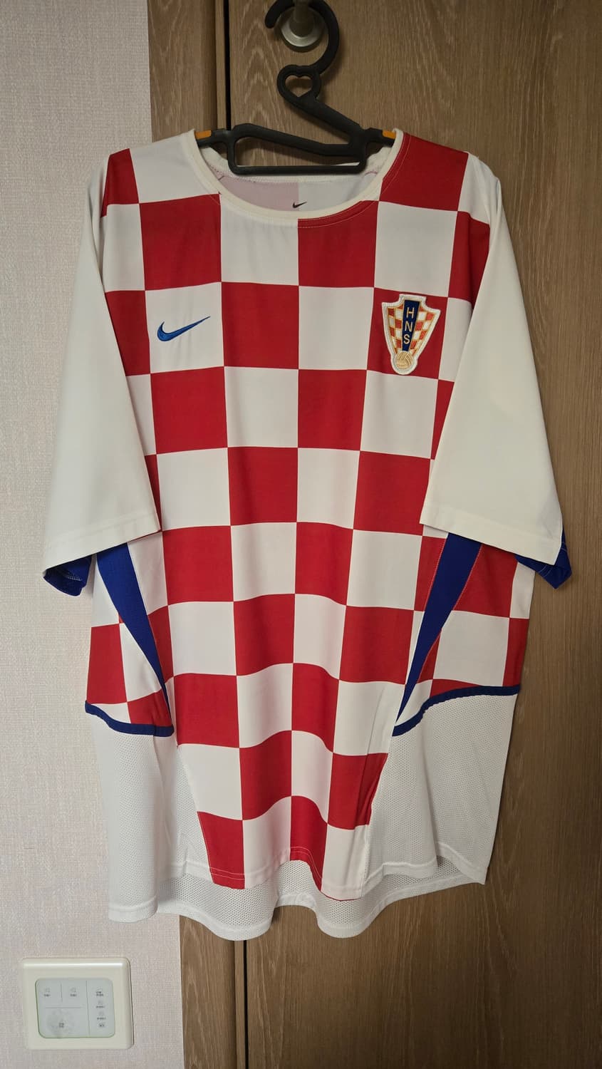 02-04 크로아티아 홈 축구 유니폼 상품이미지1