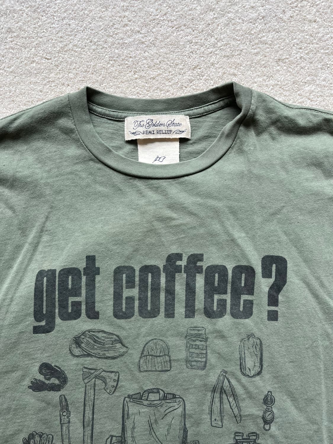 Remi Relief 카키 get coffee? 그래픽 티셔츠 (XL) 상품이미지5