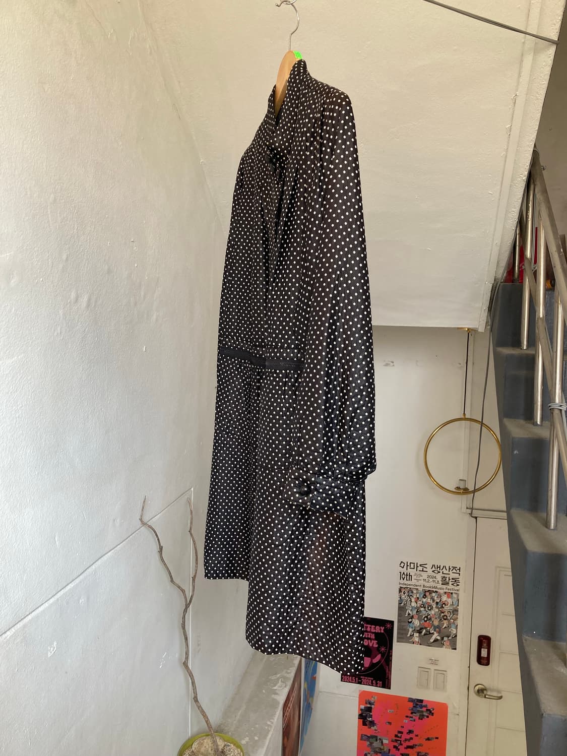 어깨 퍼프 도트 트렌치 야상 상품이미지4