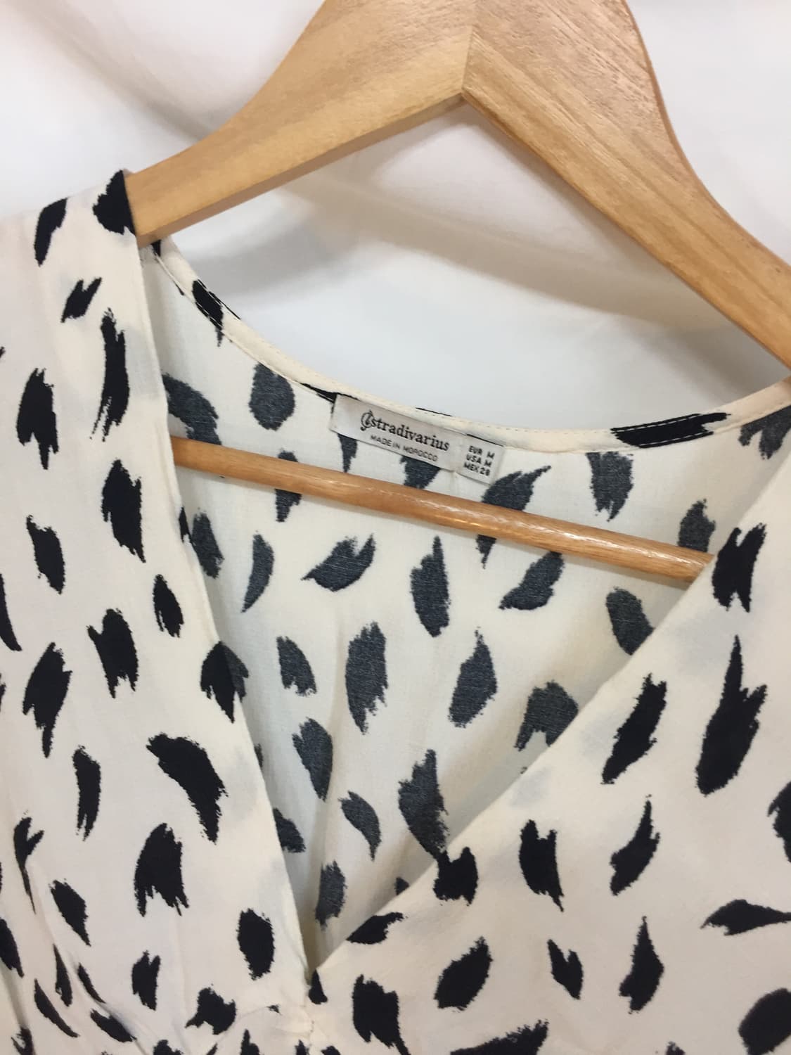 패턴 셔링 블라우스 상품이미지7