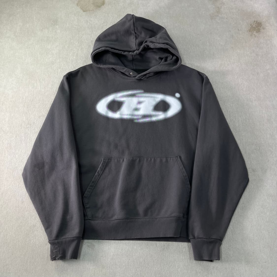 105 본투윈 스냅 블러 후드티 상품이미지1