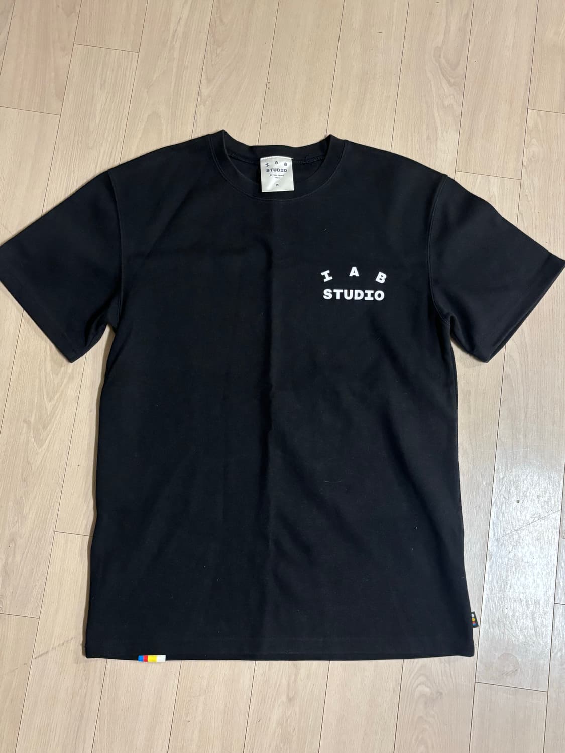 아이앱 스튜디오 10주년 기념 반팔 티셔츠 블랙 상품이미지2