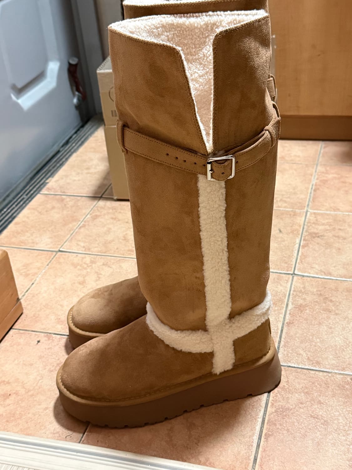 포른른 퍼 스트랩 롱 어그부츠 상품이미지5